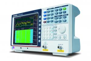 9kHz - 3,8GHz Spectrum Analyzer with Tracking Generator 